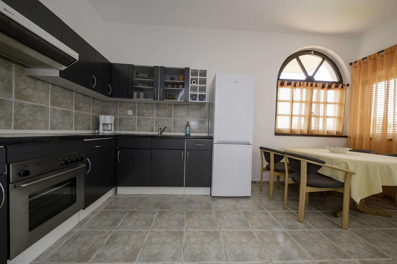 Apartments Dedic Супетарска Драга Екстериор снимка